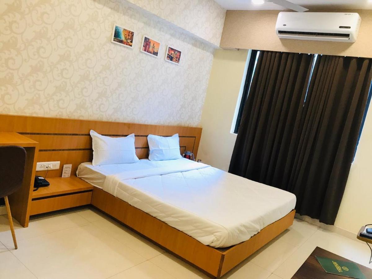 Hotel Golden - I Rāipur Zewnętrze zdjęcie