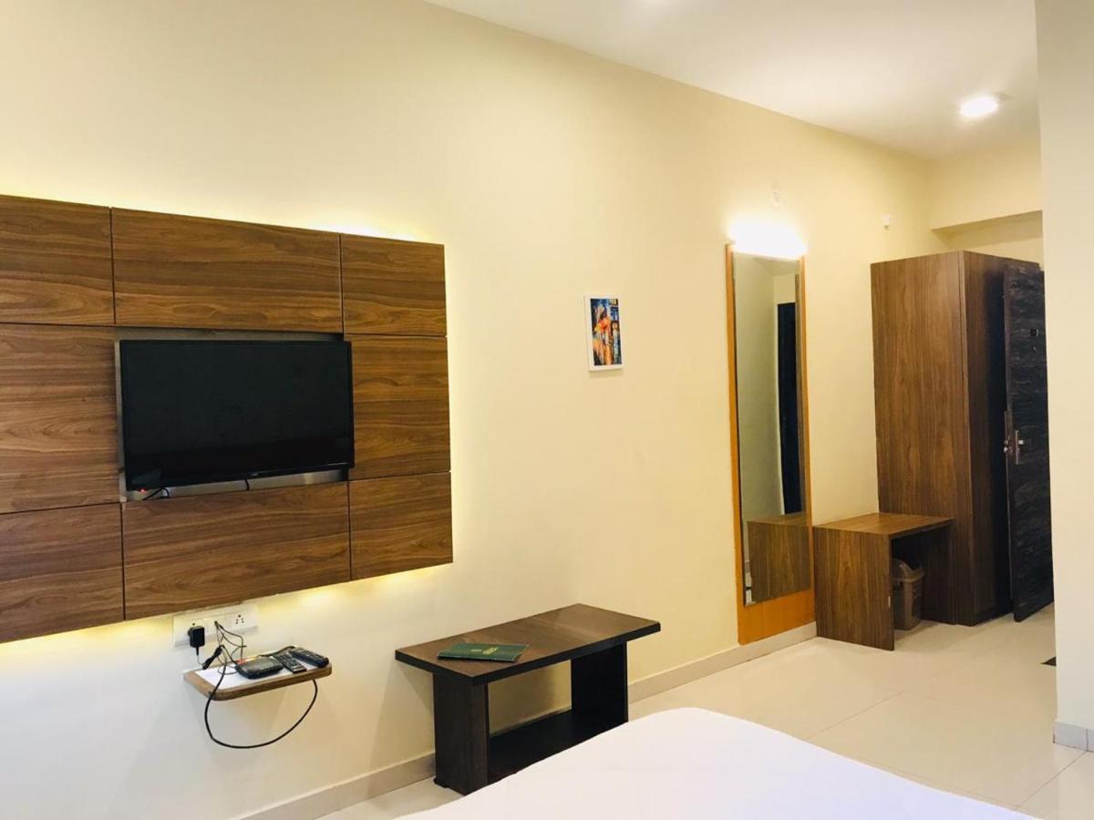 Hotel Golden - I Rāipur Zewnętrze zdjęcie